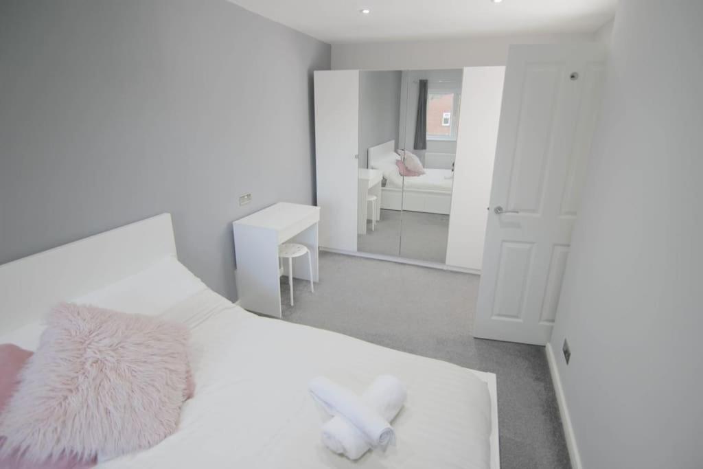 索利赫尔2 Bed House - Bhx - Nec别墅 外观 照片